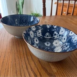 NWT Set of 2 Bowls